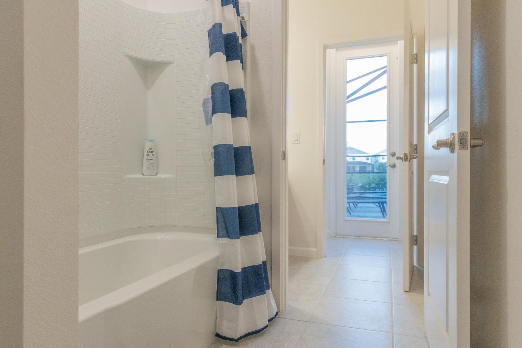Waterfront Brand New Modern Luxury 8 Bedroom Pool House! Sleeps 16 Kissimmee Esterno foto